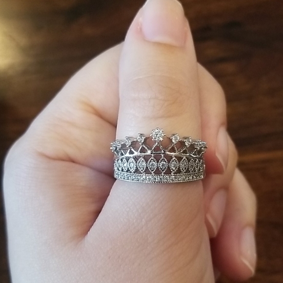 👑Crown Ring👑 - Picture 2 of 5